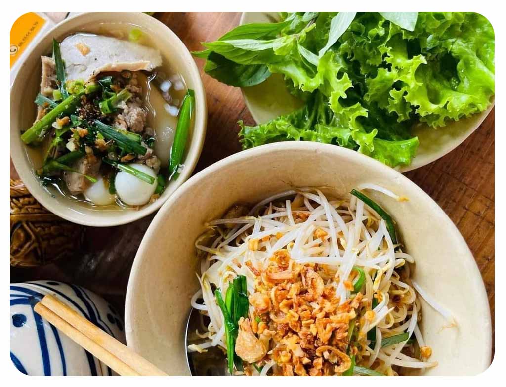 Hu Tieu Saigon – A Must-Try Noodle Dish in Vietnam 🍜